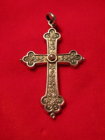 Vintage 1940's Jewelry Ornate Cross Crucifix Jesus Christ Pendant, Christian, Catholic, Religious, possibly Silver Antique Collectible