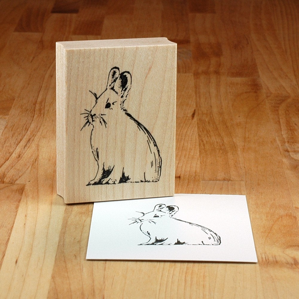 Seated Snowshoe Hare - mounted rubber stamp