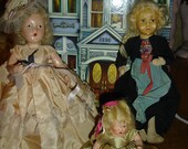 Nice TLC Lot of 3 Dolls & Rare Victorian Pop Out Dollhouse