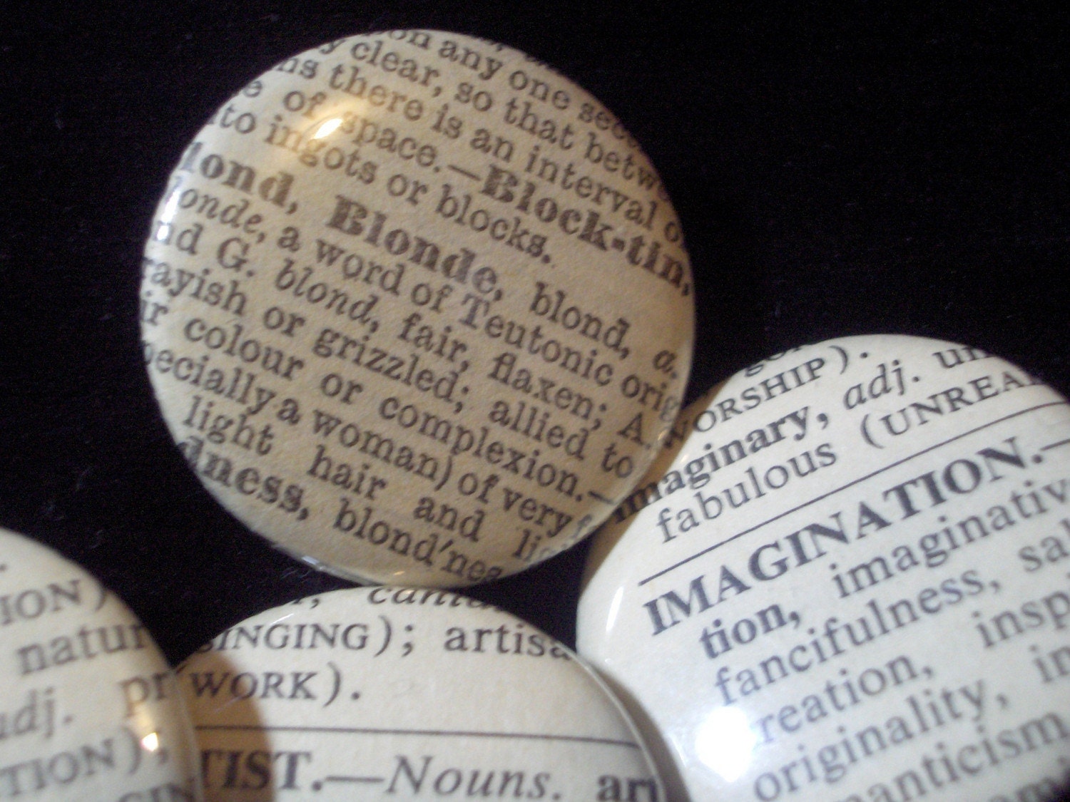 30 Random Vintage Dictionary Word Buttons