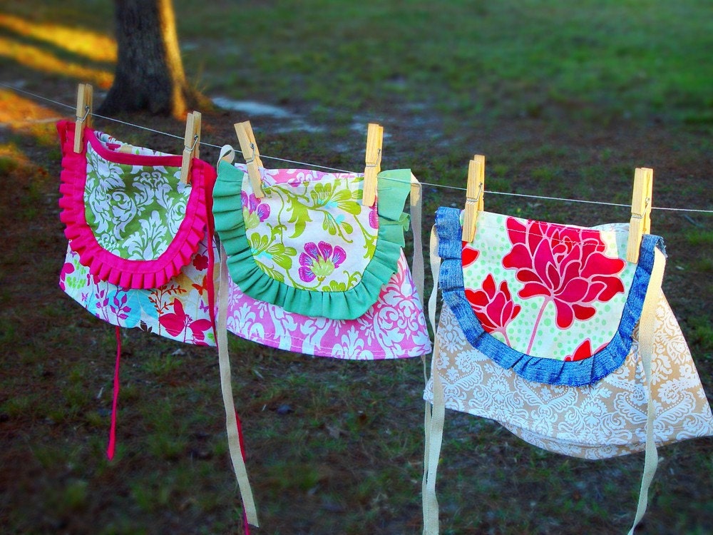 Mommy's Helper Half Apron