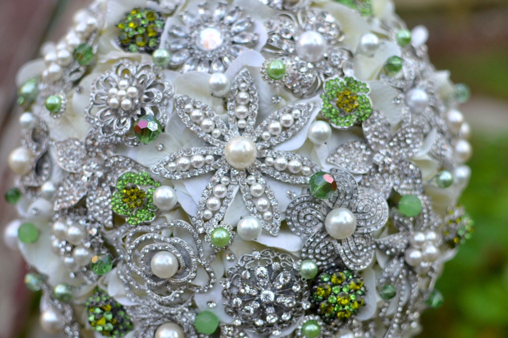 Deposit on apple green and pearl heirloom brooch jewelry bouquet - made to order wedding bouquet