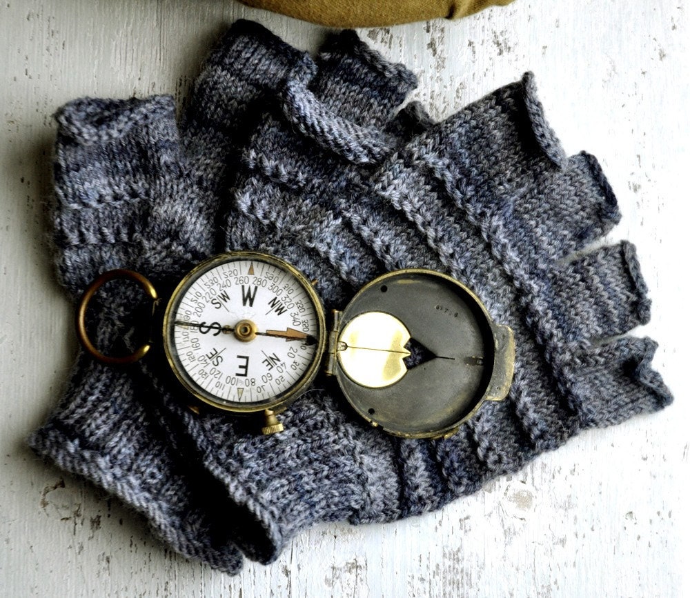 NY Knucks -- Hand Knit Knuckle Gloves for a Guy Online Pattern Download