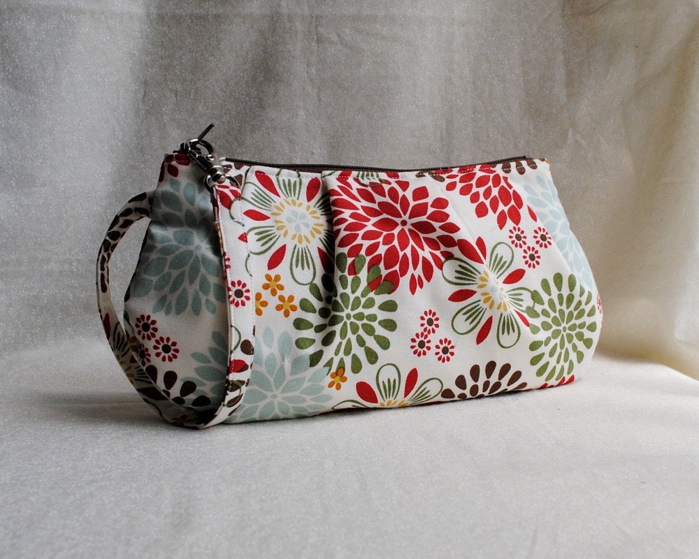 Pleated Wristlet Zipper Pouch // Clutch - Kennedy Floral