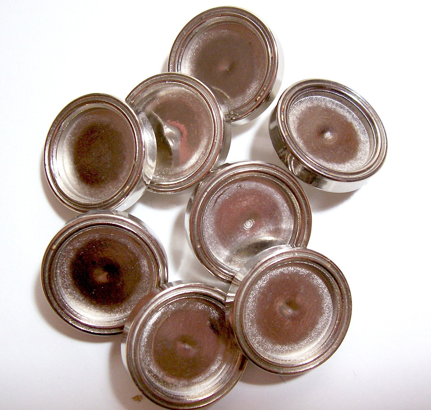Silvertone Metal Buttons 1 inch diameter x 8 pieces/ Craft Supplies/ Buttons and Closures