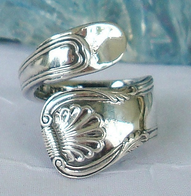 Vintage S. Kirk and Son Sterling Silver Beautiful Shell Kirk King Spoon Ring dmfsparkles