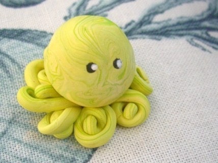 Little Octopus Mini Marble Friend in Lemon Lime Swirl