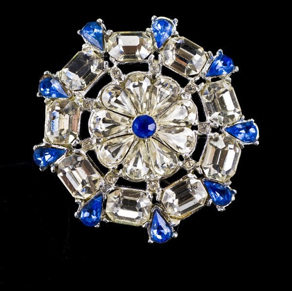 Vintage Rhinestone Pin