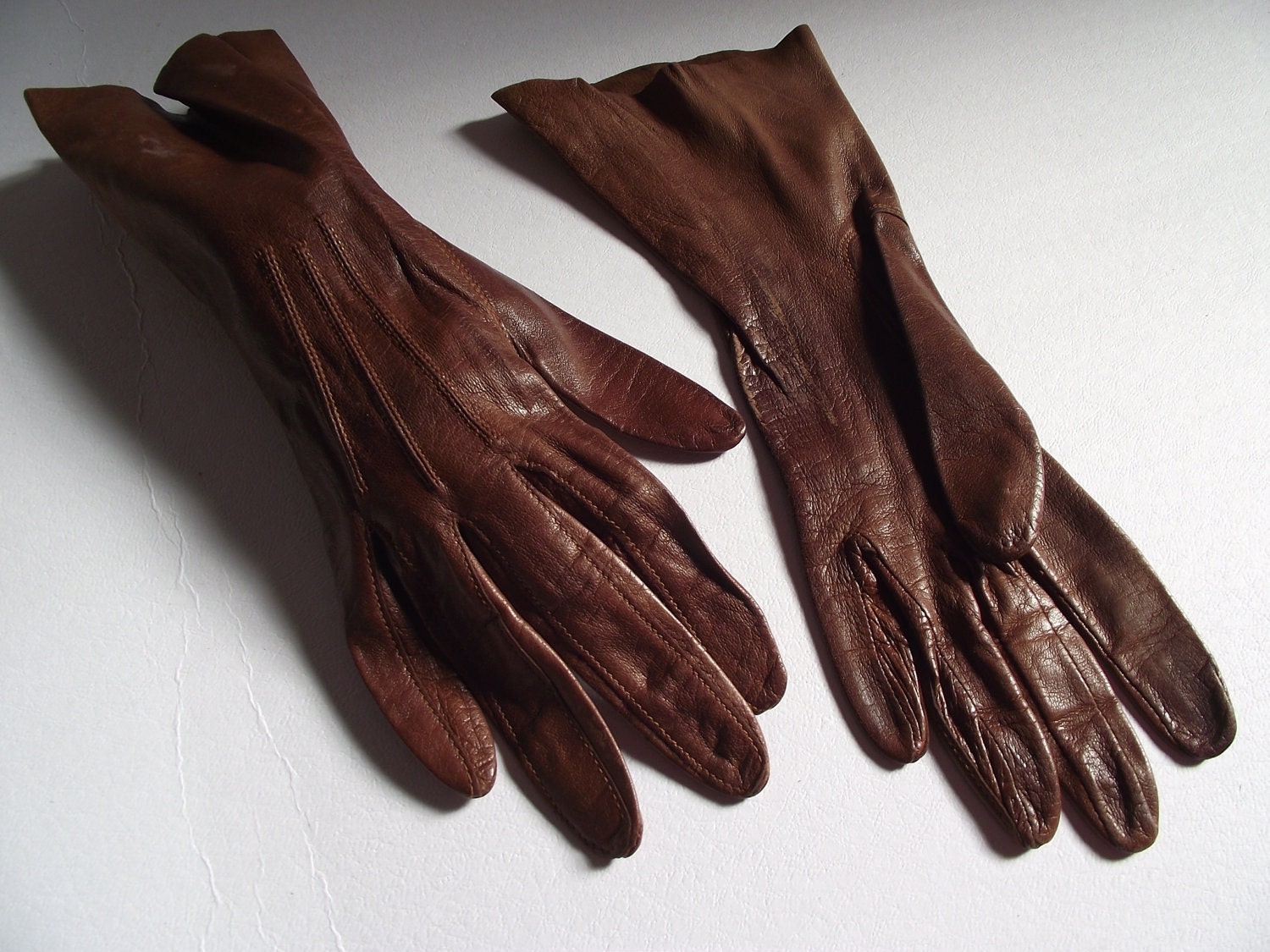 Fownes Brown Kid Gloves -Size 6.5