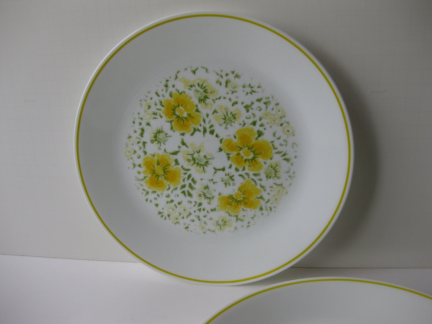 Vintage Corelle April Green and Yellow Floral Dinner Plates Set of Four