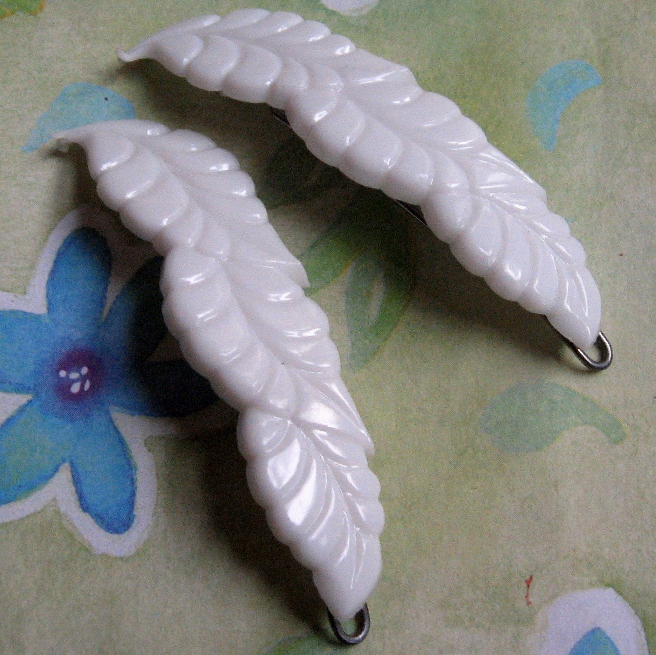 Vintage Hair Barrette Clip 1950s Chic Pink, Blue Or White Plastic UNUSED