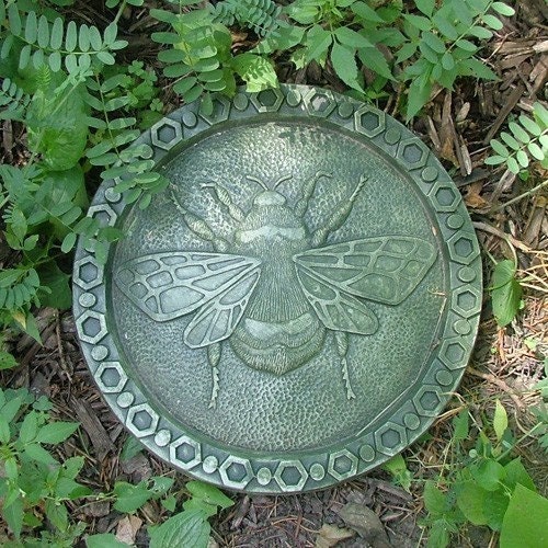 Bumble Bee Stepping Stone (Green)