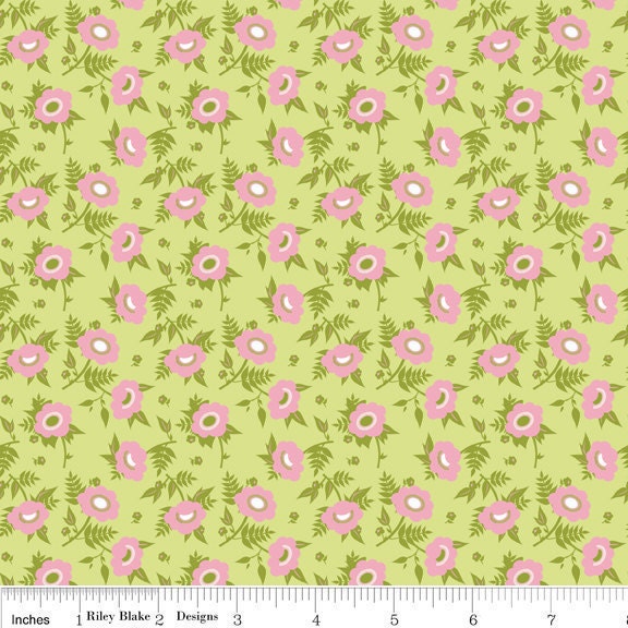 Dainty Blossoms Green Blooms - Clearance 1/2 Yard