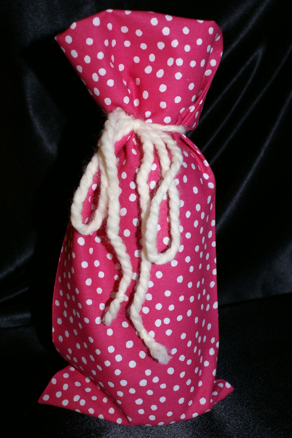 Pink polka dot bottle bag