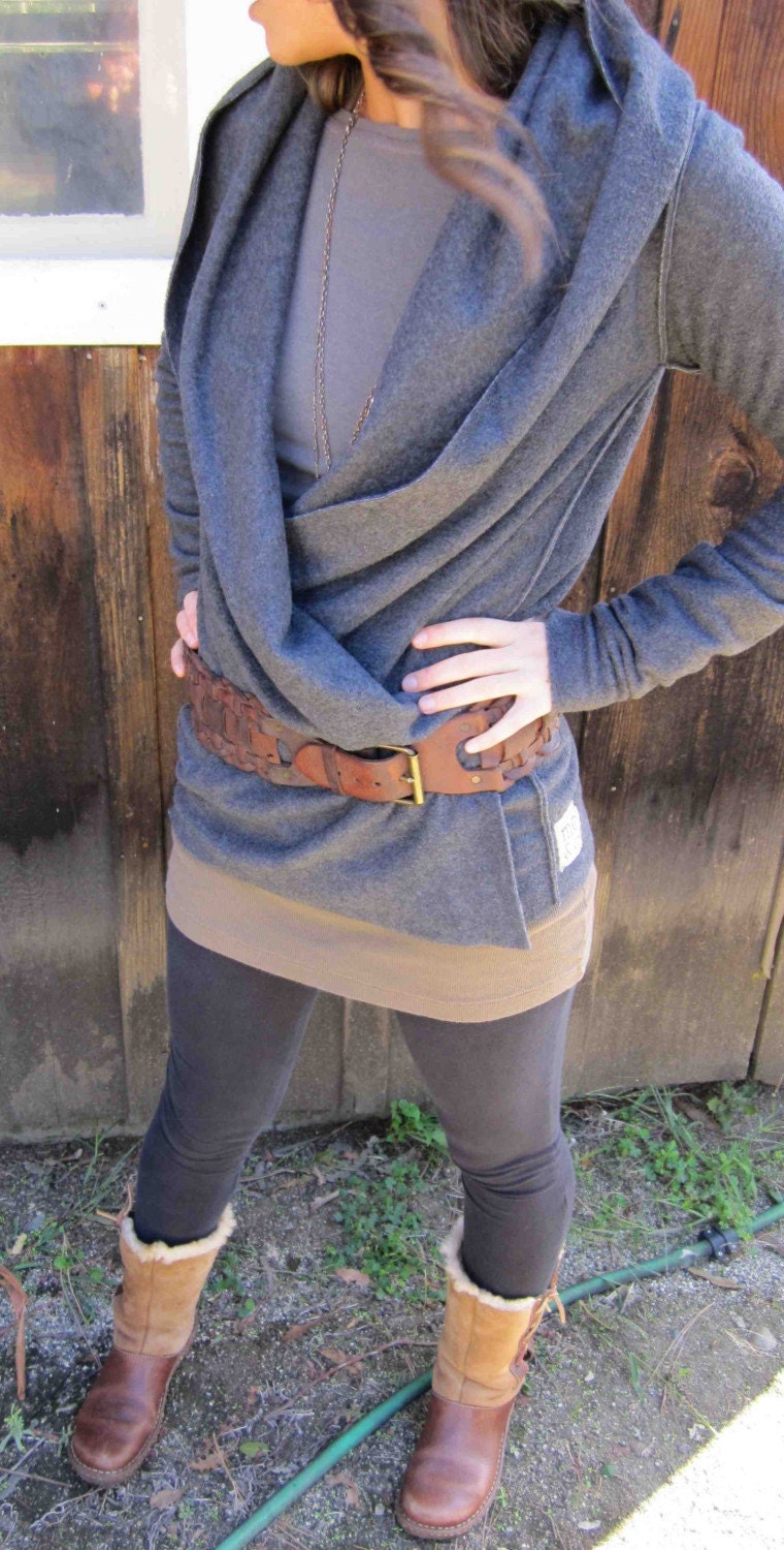 fleece yoga wrap....can be worn 5 different ways