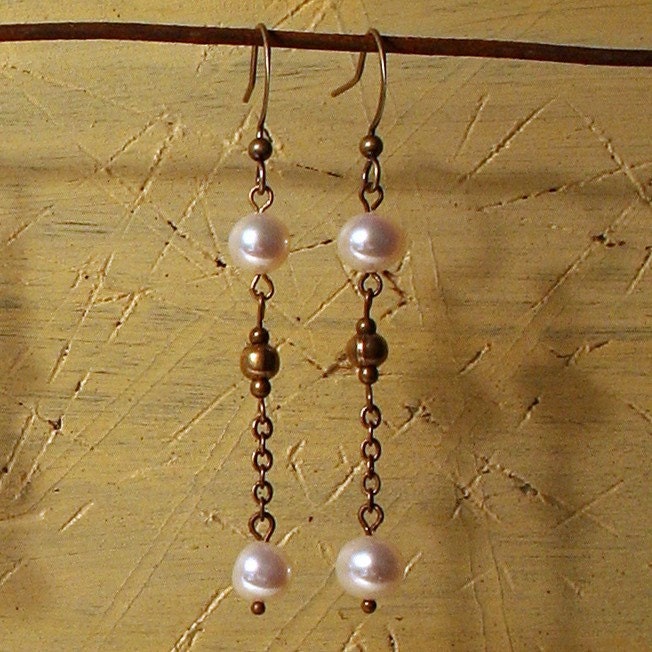 Pearls and chain