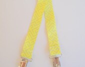 Modkid Citron Jacard  Baby Bib Stroller Nursing Clip