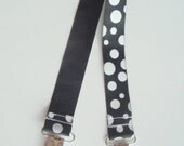 Black Dot Bib Stroller Nursing Clip