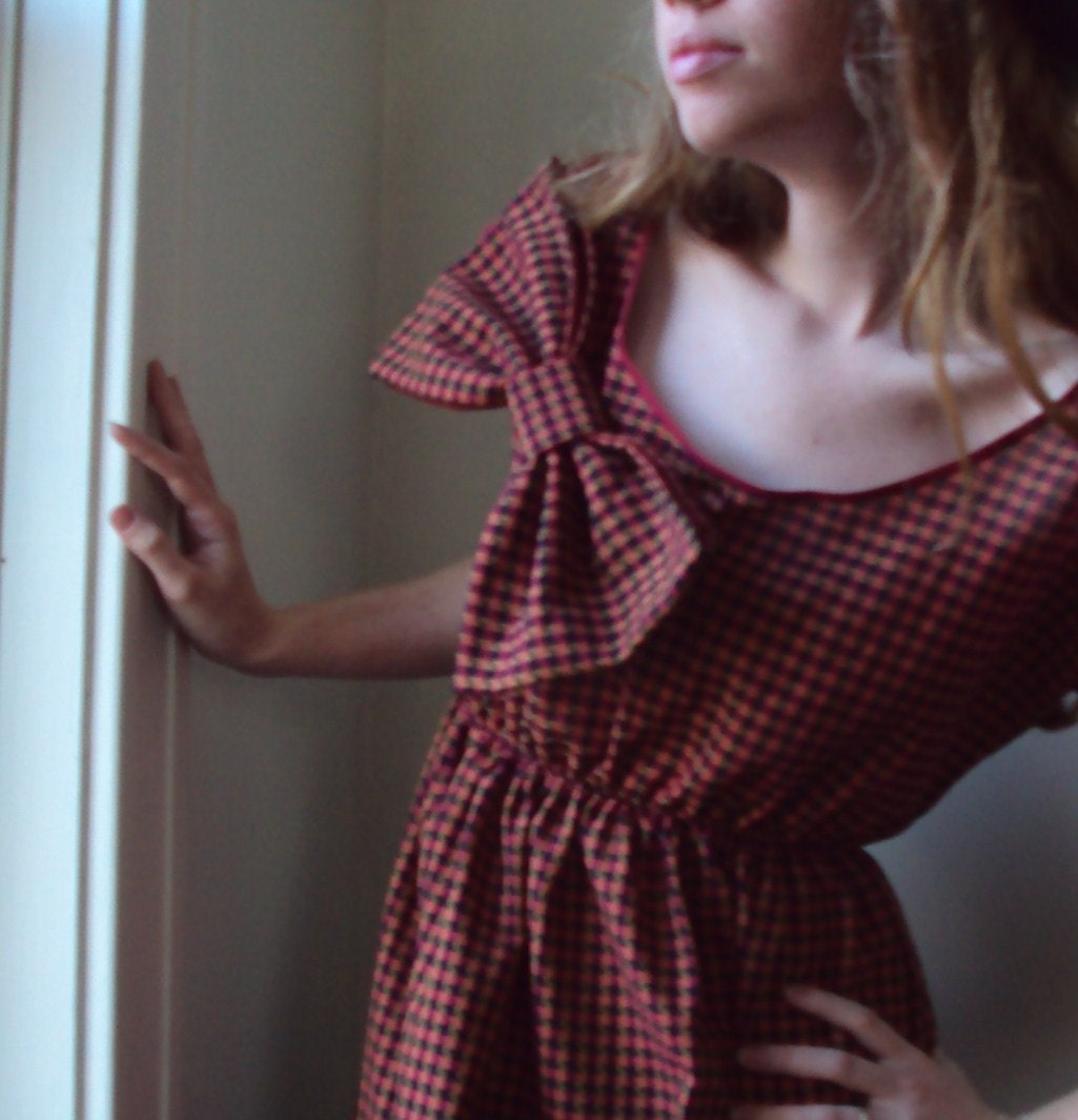 The Christmas Bow Cinch Dress