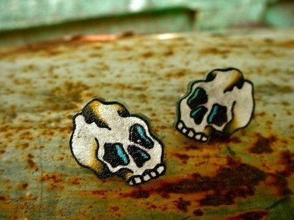 tiny little skulls earrings (silver plated studs/posts)