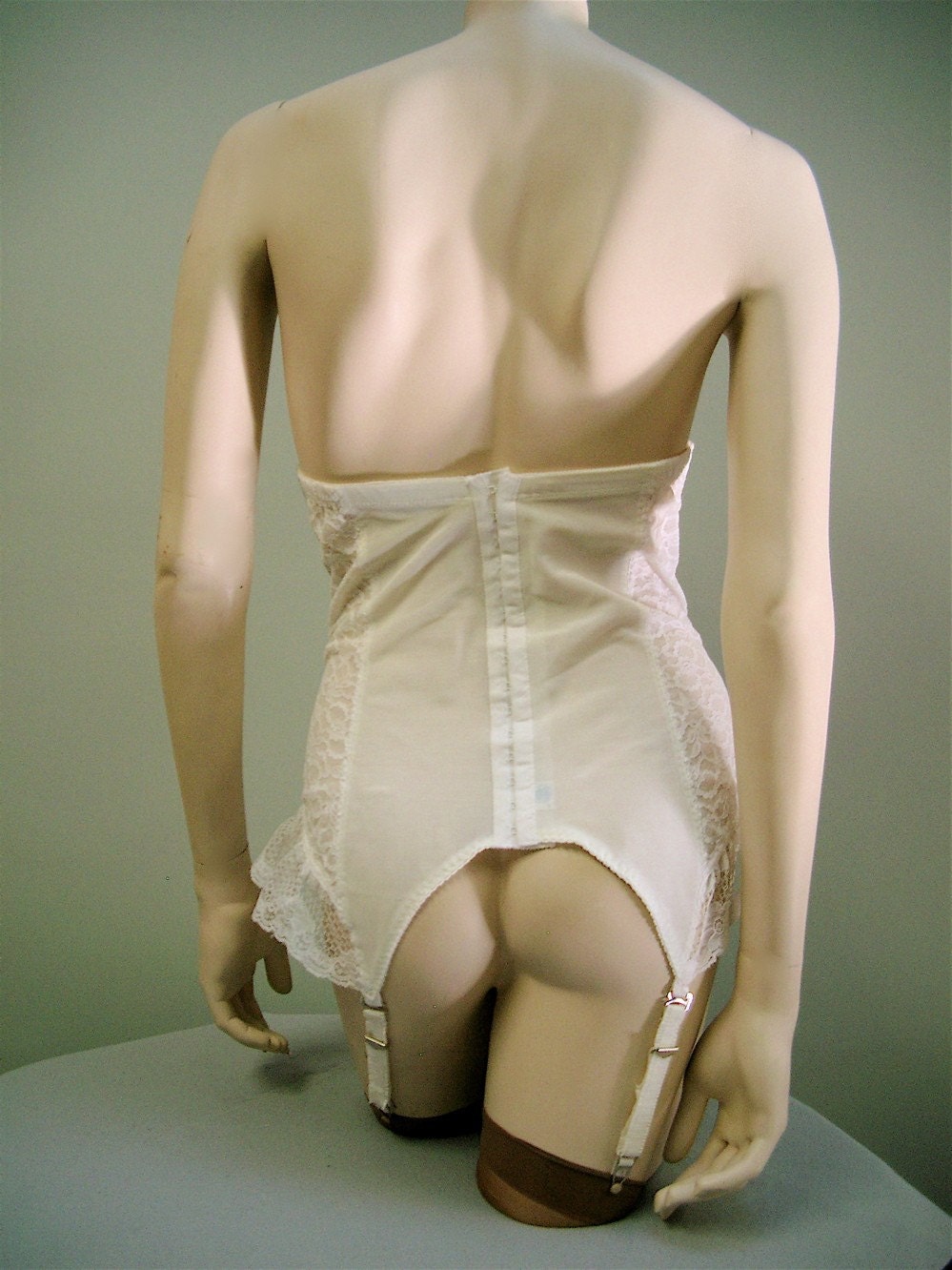 Vintage Goddess Merry Widow Corset, Strapless Bra Bustier, White Lace, Garters 36 B Bridal