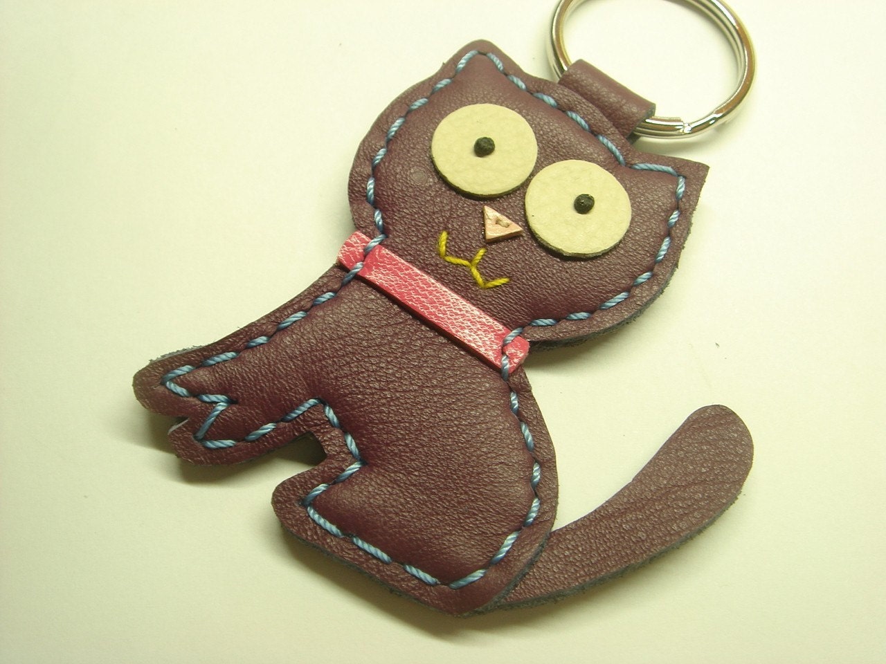 MoMo the Cat Leather Keychain ( Purple )
