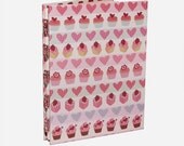 Cupcakes and hearts journal