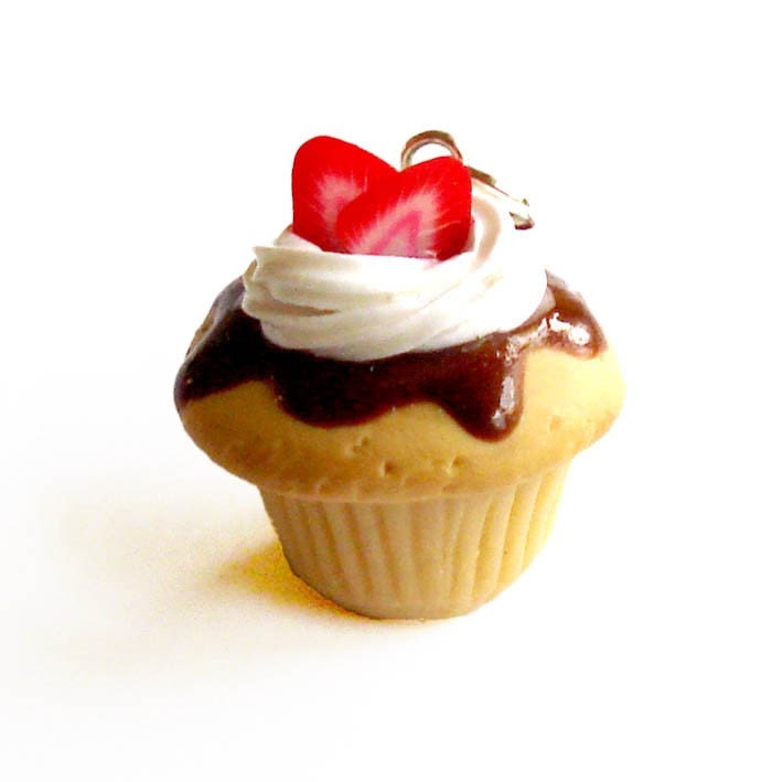 Chocolate Dipped Strawberry Cupcake Charm