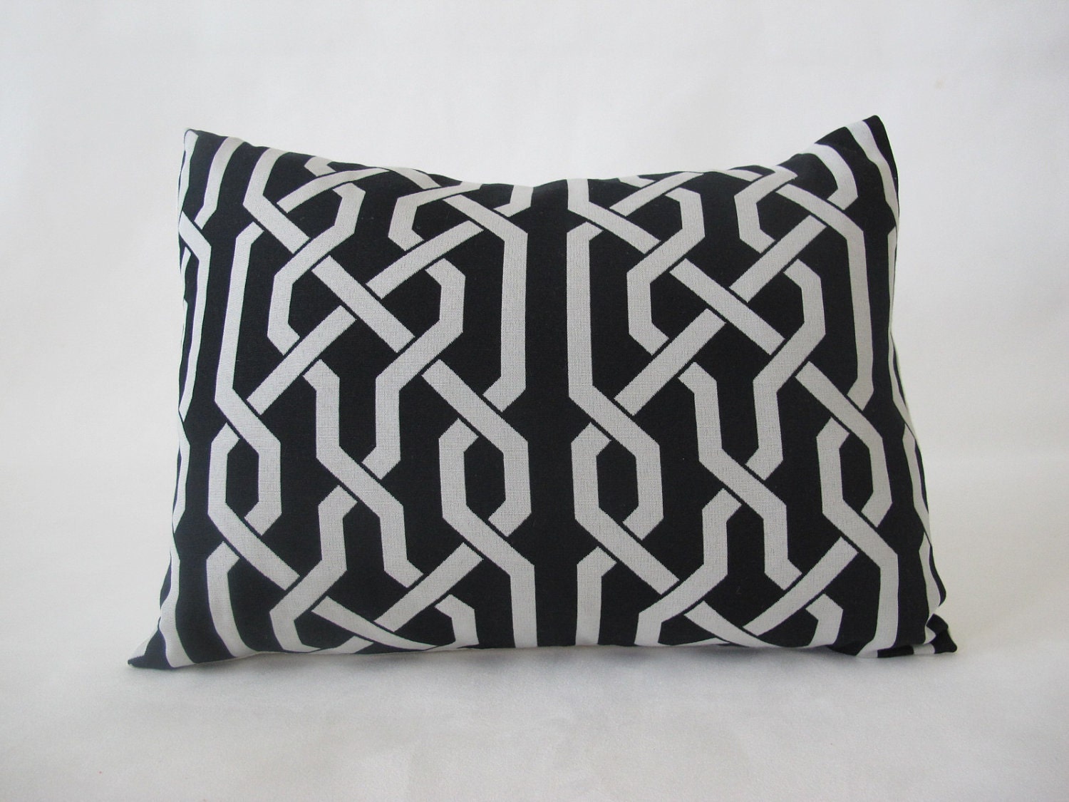 Free US Shipping-Decorative Designer Pillow Covers-12x18 -Black And White Overlapping Trellis