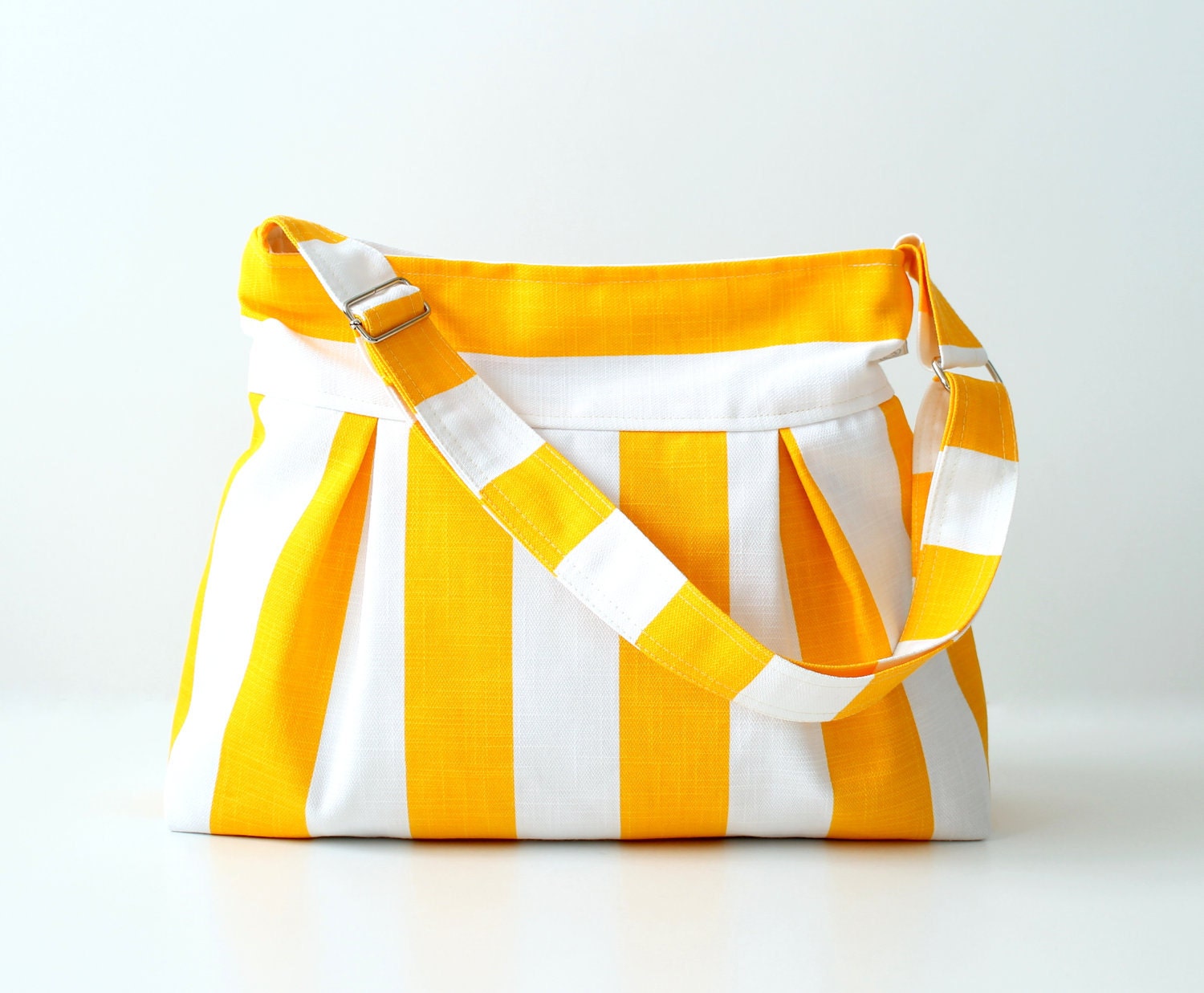 Fora Bag in Yellow & White Stripes Pleated Bag / Summer Fashion / ZIPPER TOP CLOSURE / Messenger Bag / Shoulder / Large / Cross Body Bag
