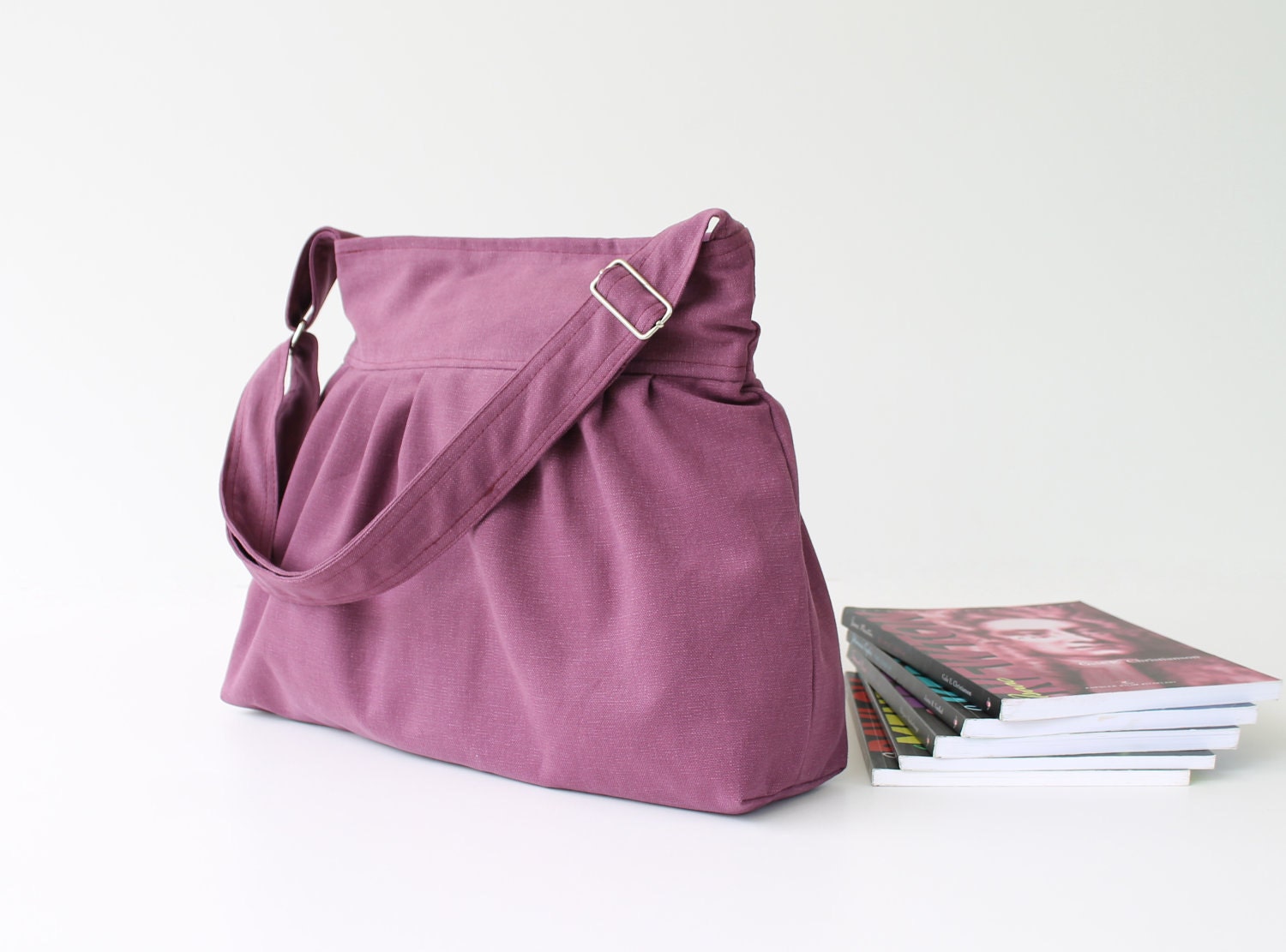 Purple Plum Canvas Pleated Bag - adjustable strap with ZIPPER closure - Messenger Bag - All seasons - Cotton Canvas - Summer Bag - Large