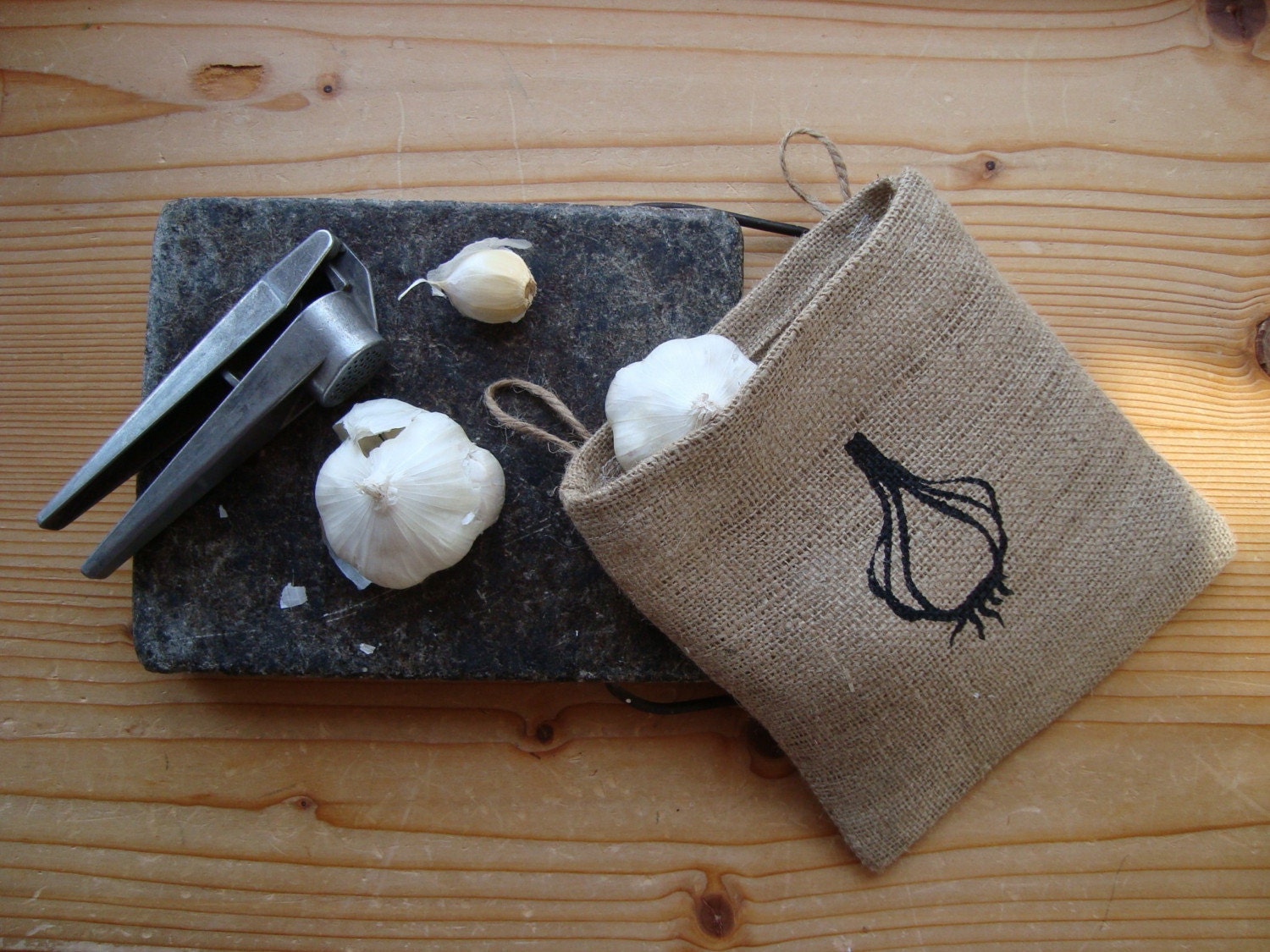 garlic sack