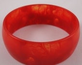 Thin Bangle in red, yellow and clear orange