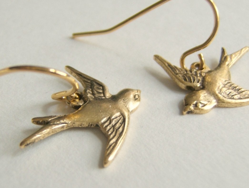 Birds Flying Sparrows Earrings Sweet gold dangles
