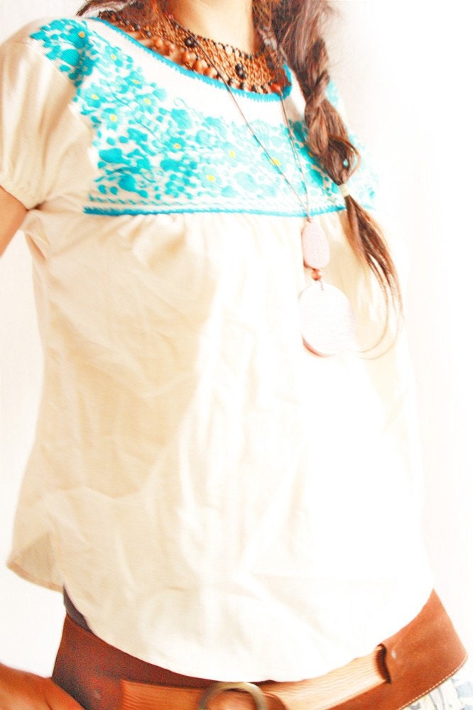 Florecitas Mexicanas embroidered ethnic mini blouse