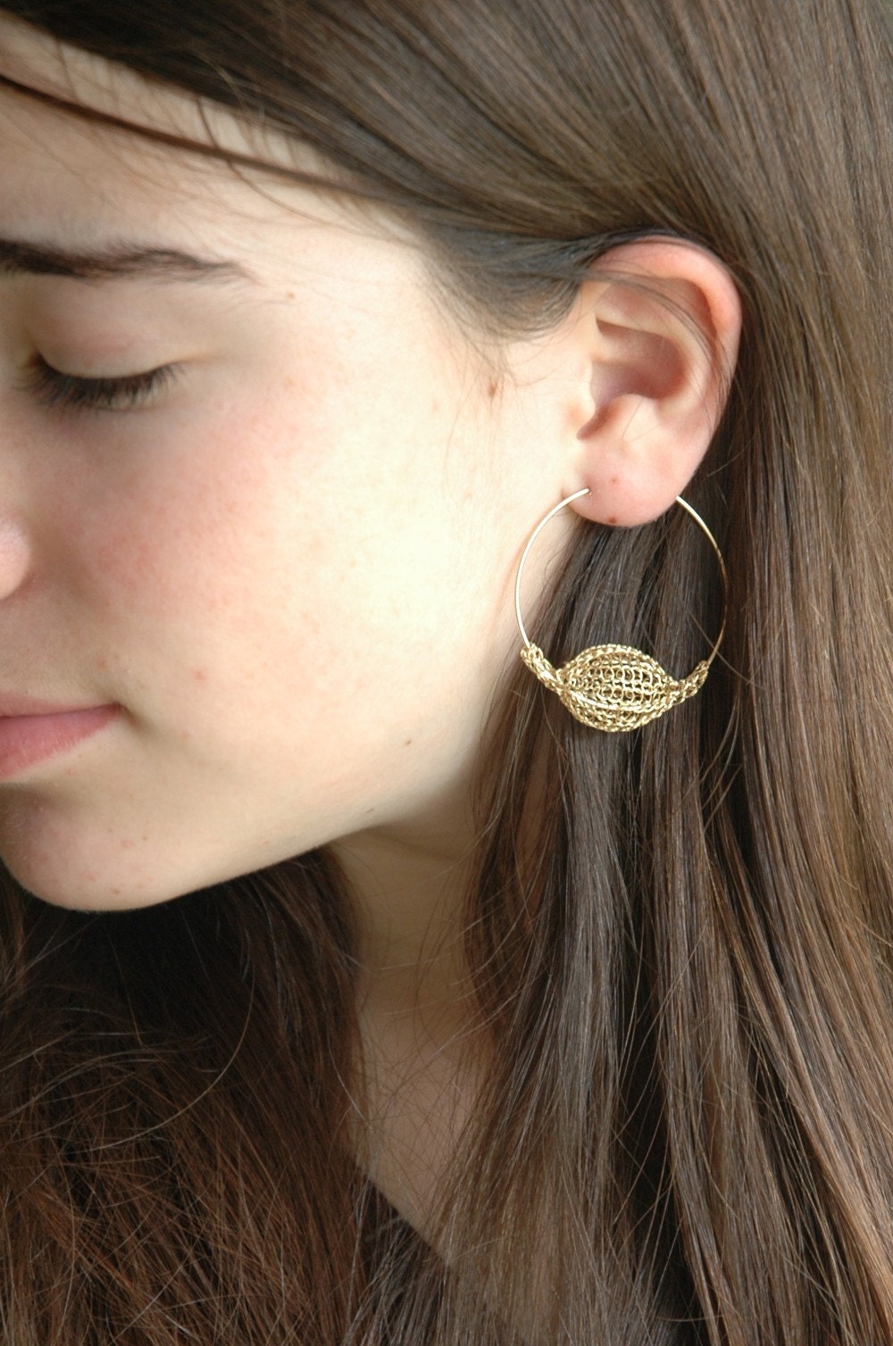 Gold Pod hoop earrings