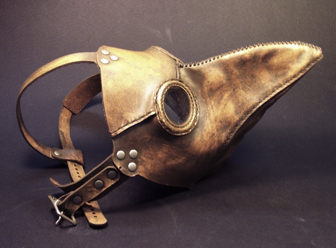 Plague Doctor's mask in brownish tan leather Classic