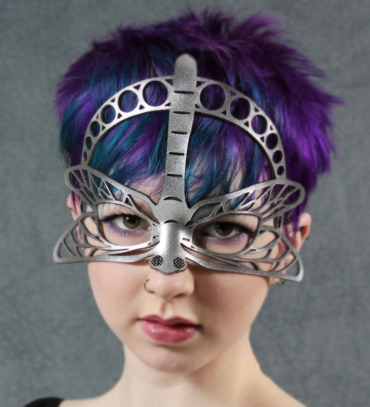 Dragonfly leather mask in silver
