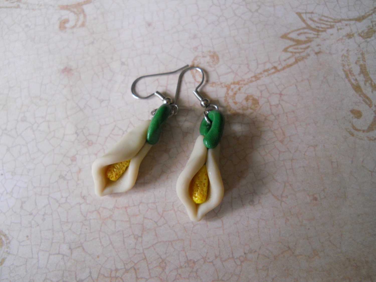 Calla lily earrings