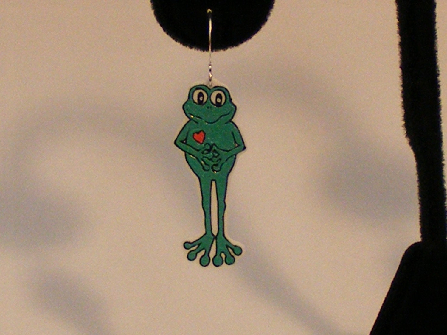 Lovey Frogs plastic earrings