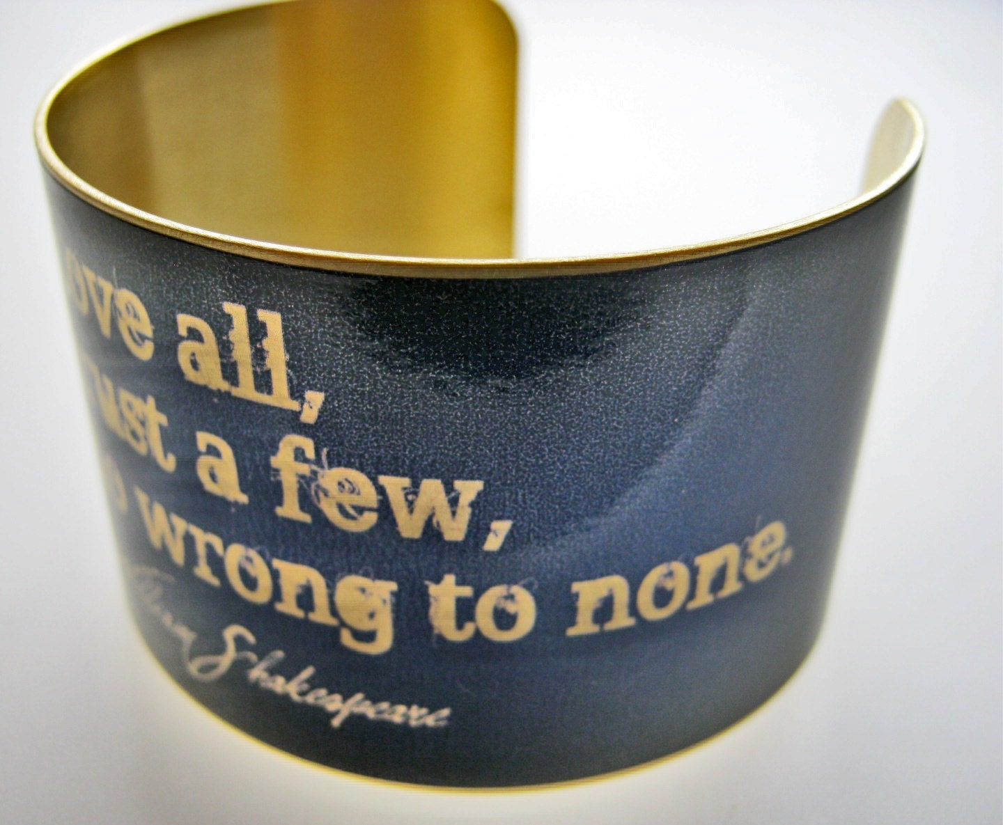 William SHAKESPEARE cuff bracelet "Love all, trust a few, do wrong to none" vintage style brass Free Shipping to USA
