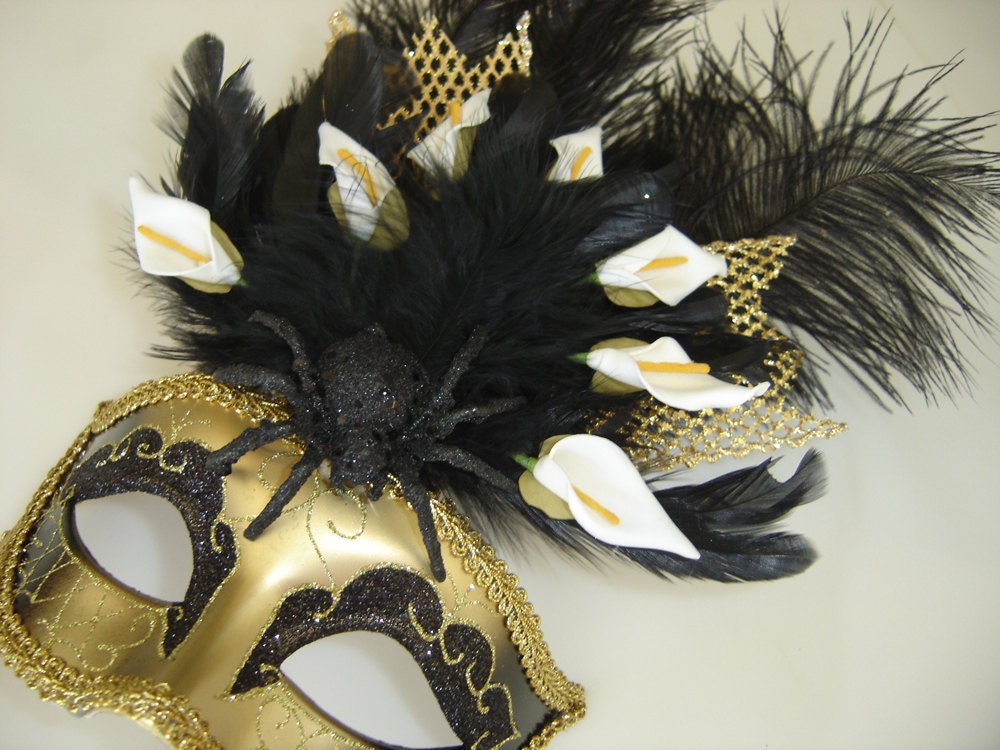 Spider in Lillys Venetian Mask