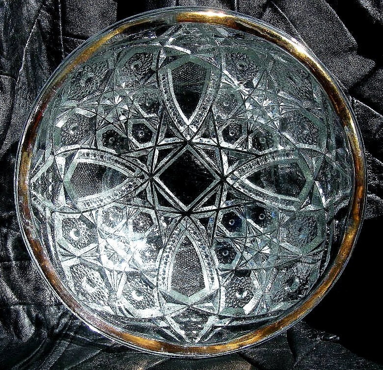Vintage McKee Fentec Pressed Glass Berry Bowl w/ Gold Rim