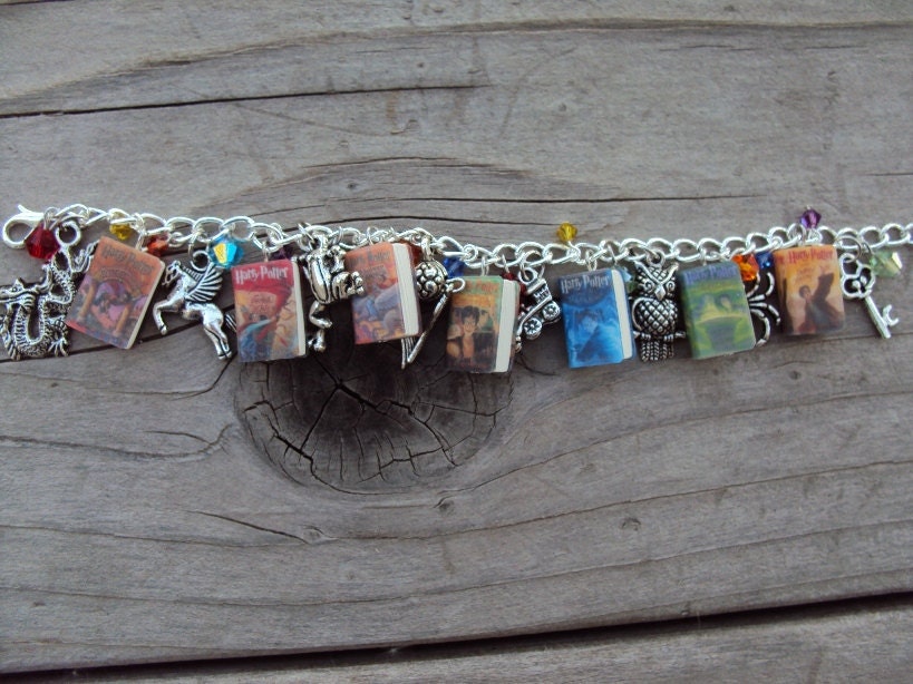 ADULT SIZE HarryPottter Books Fringe Charm Bracelet