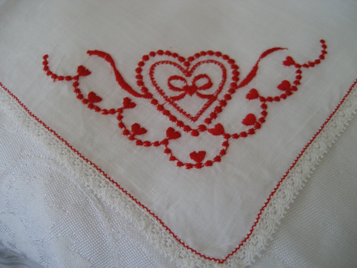 VINTAGE White Red Valentine Heart Embroidered Handkerchief - abandc