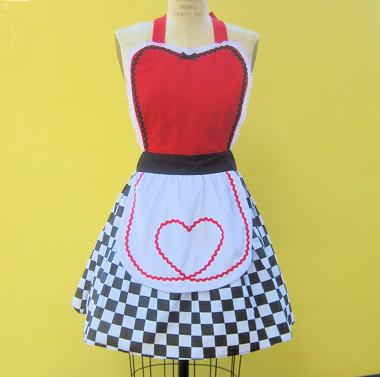 apron QUEEN Of HEARTS  .... Retro apron sexy hostess bridal shower gift womens flirty costume full aprons