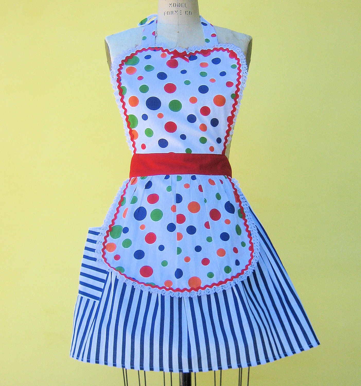 retro apron 50s Wonder Bread  polka dot womens full APRON makes a flirty  hostess for entertaining and is vintage inspired