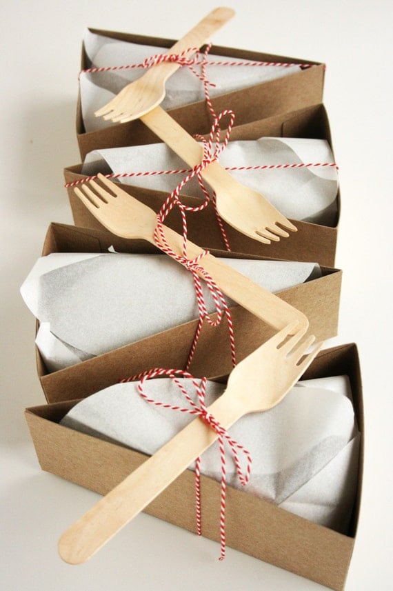 24 DELUXE Wedge-Shaped Pie Box Kits (Forks and other accessories included)