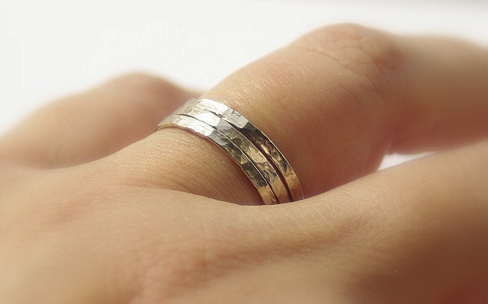14k WHITE Gold Filled Hammered Stackable  / Stacking Wedding Rings