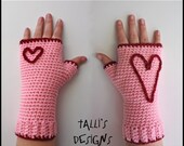 Love is in the Air Fingerless Gloves - Pink
